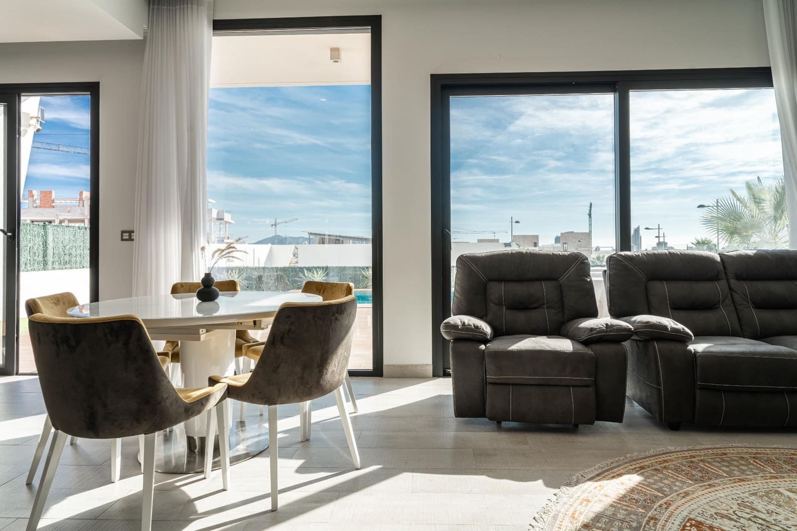 4 quarto Moradia para venda em Finestrat com piscina garagem - 890 000 € (Ref: 9360598)