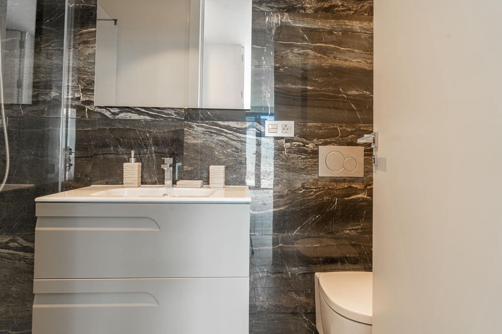 4 quarto Moradia para venda em Finestrat com piscina garagem - 890 000 € (Ref: 9360598)