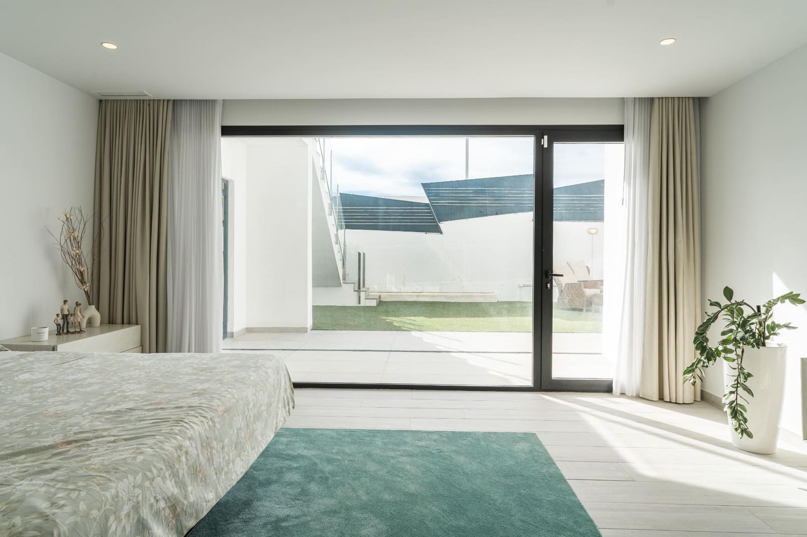 4 quarto Moradia para venda em Finestrat com piscina garagem - 890 000 € (Ref: 9360598)