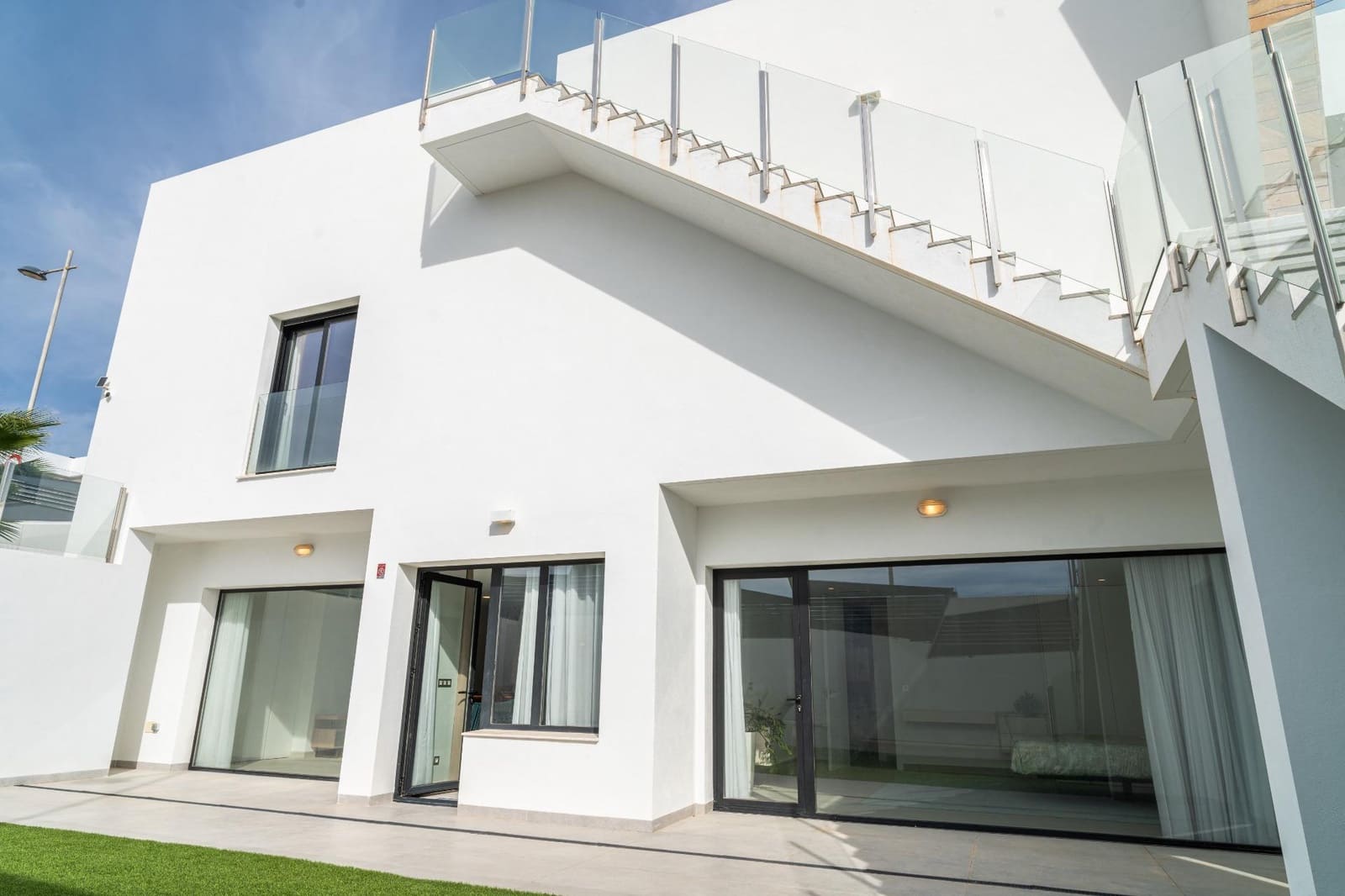 4 quarto Moradia para venda em Finestrat com piscina garagem - 890 000 € (Ref: 9360598)