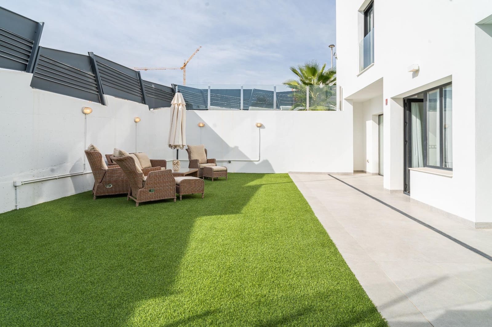 4 quarto Moradia para venda em Finestrat com piscina garagem - 890 000 € (Ref: 9360598)