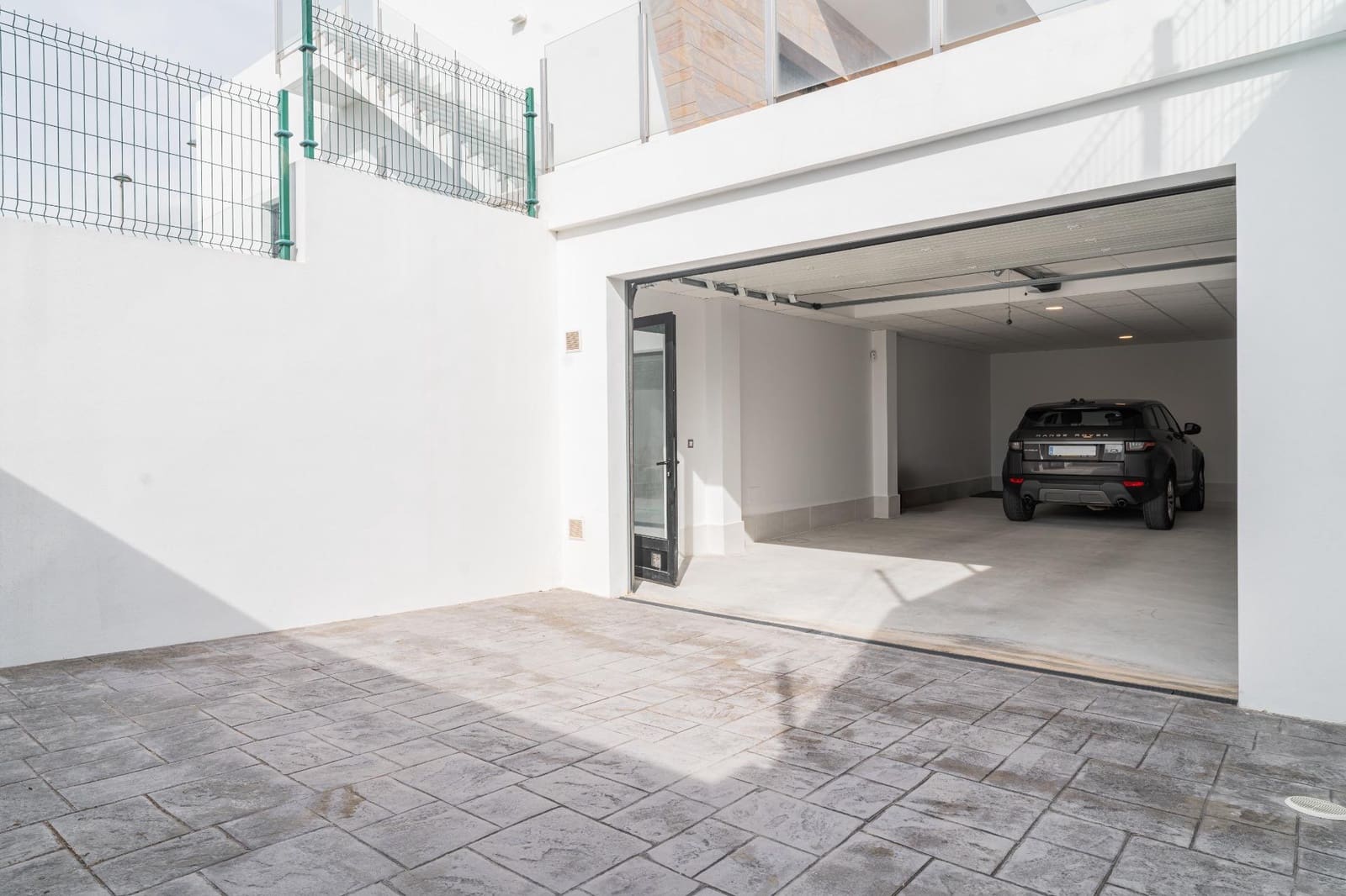 4 quarto Moradia para venda em Finestrat com piscina garagem - 890 000 € (Ref: 9360598)