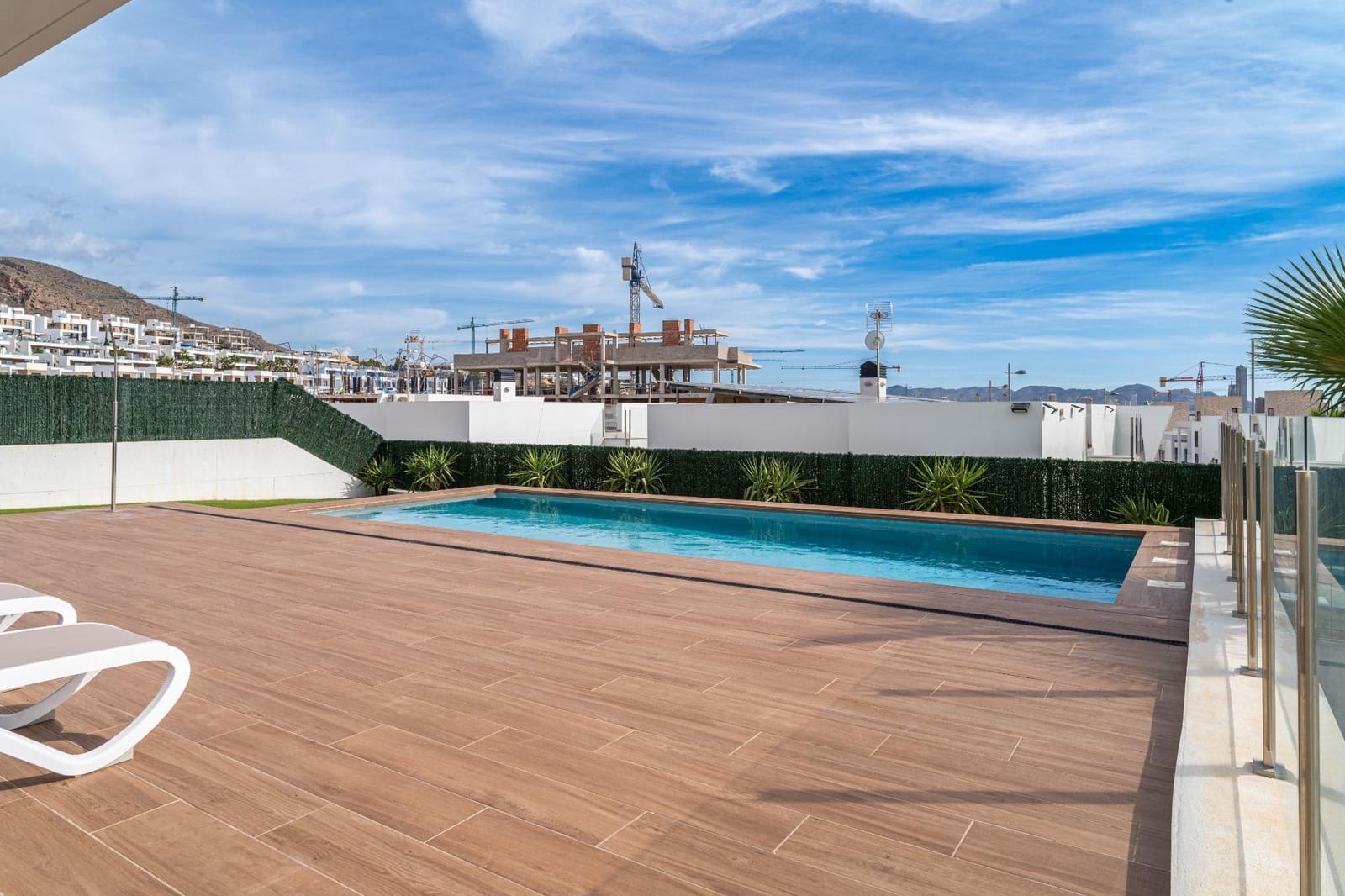 4 quarto Moradia para venda em Finestrat com piscina garagem - 890 000 € (Ref: 9360598)