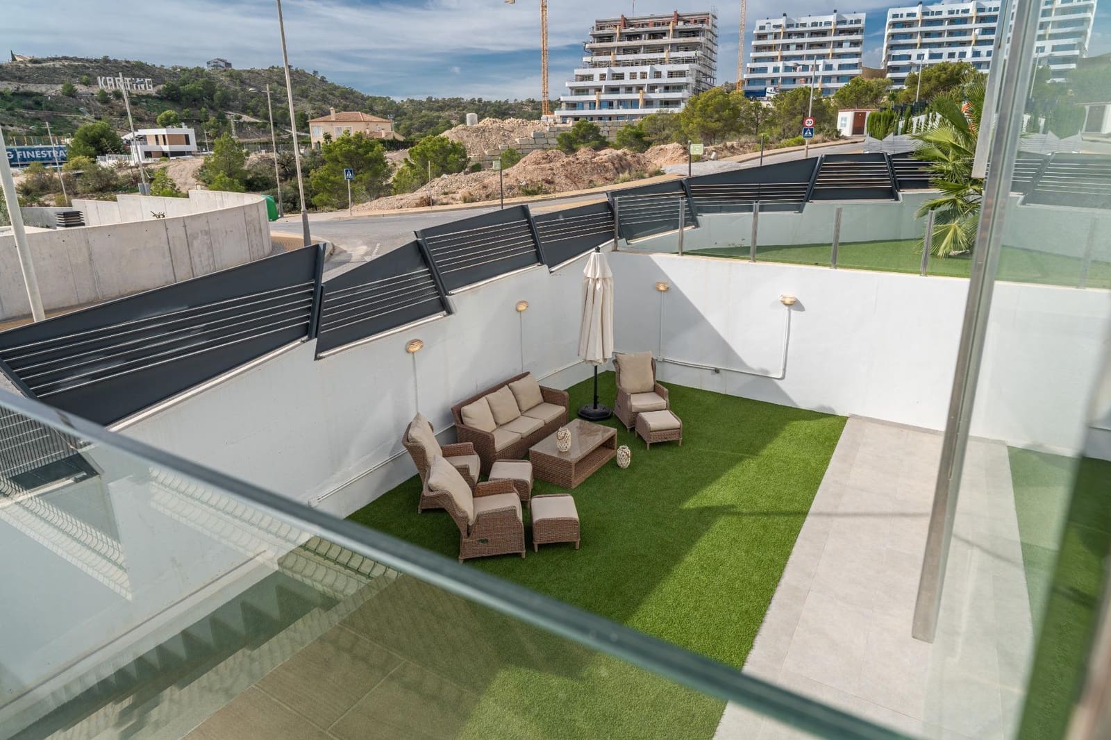 4 quarto Moradia para venda em Finestrat com piscina garagem - 890 000 € (Ref: 9360598)