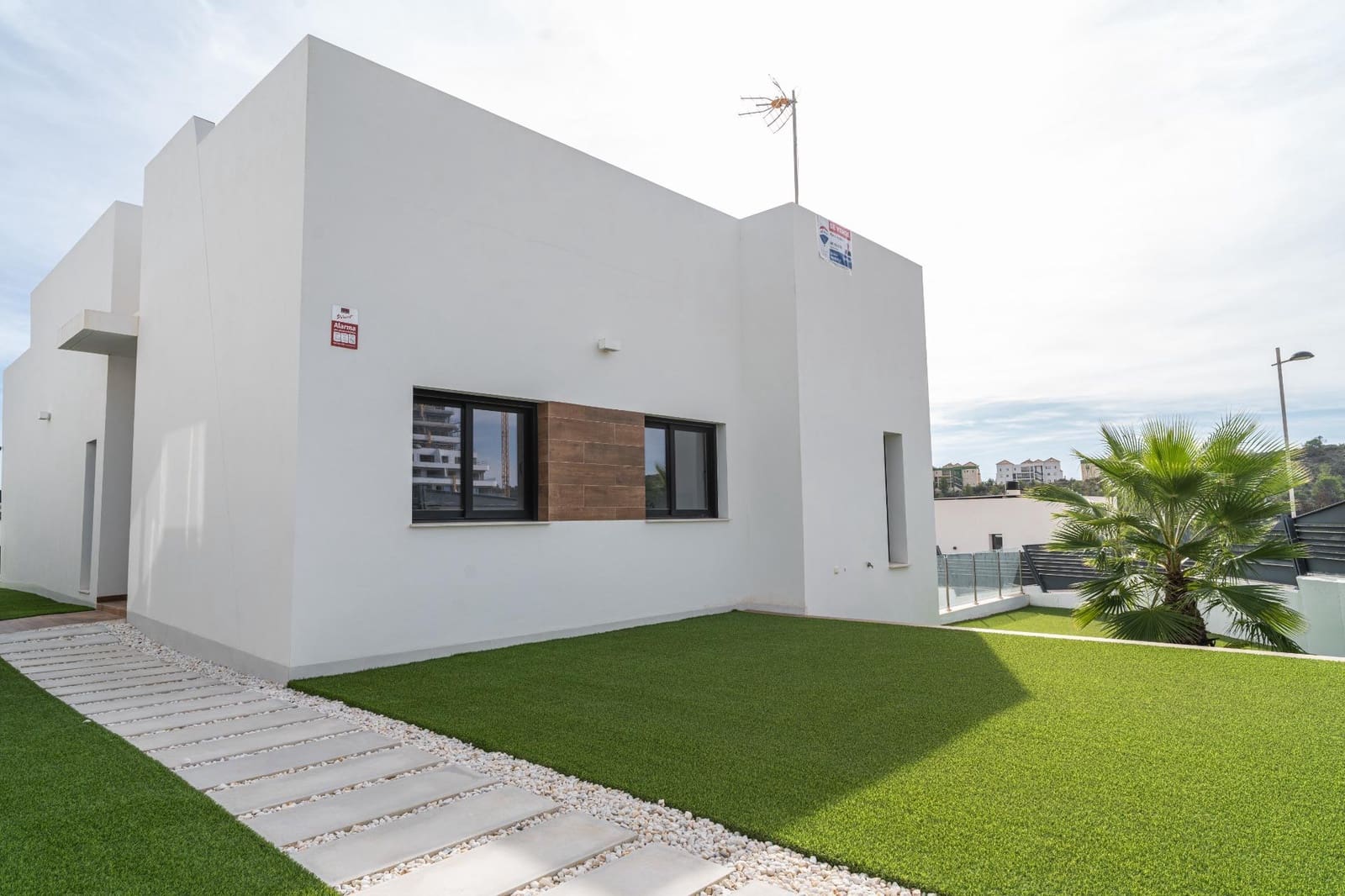 4 quarto Moradia para venda em Finestrat com piscina garagem - 890 000 € (Ref: 9360598)