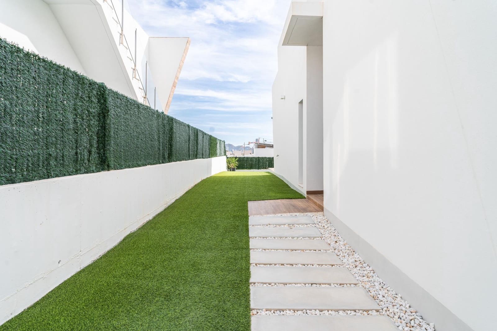 4 quarto Moradia para venda em Finestrat com piscina garagem - 890 000 € (Ref: 9360598)