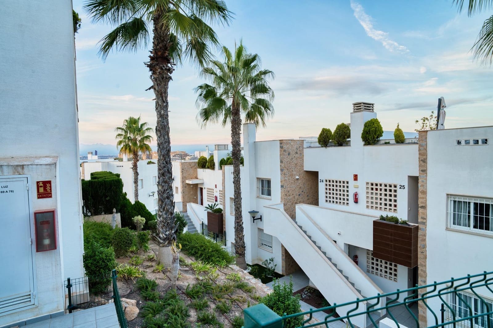 2 sovrum Lägenhet till salu i Gran Alacant med pool - 254 900 € (Ref: 9360601)