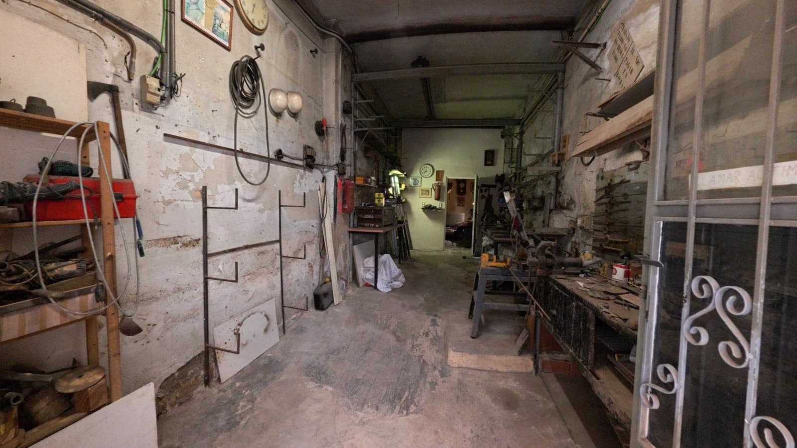 Erhverv til salg i Alcoy / Alcoi - € 69.000 (Ref: 9360602)