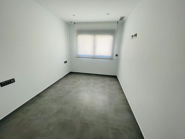 5 soverom Villa til salgs i Torreblanca, Torrevieja med svømmebasseng garasje - € 1 200 000 (Ref: 9360668)
