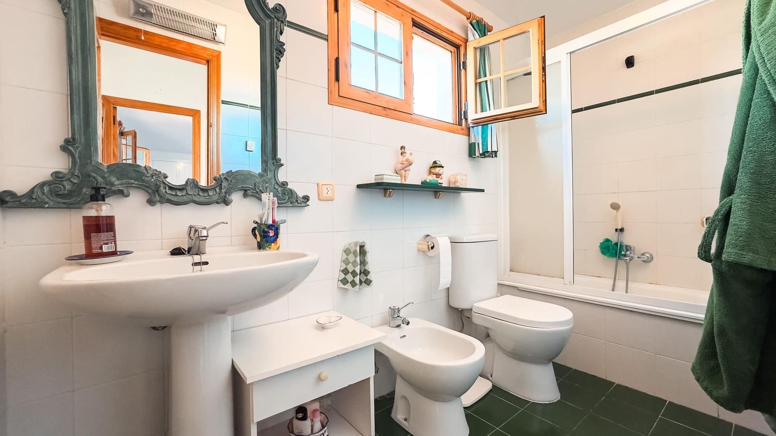 4 Zimmer Villa zu verkaufen in La Nucia mit Garage - 359.900 € (Ref: 9360672)