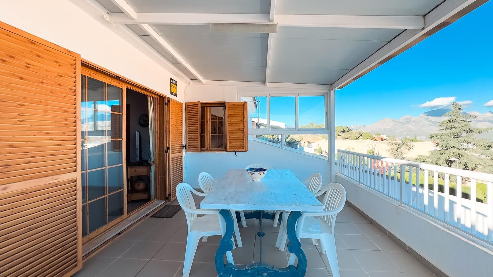 4 Zimmer Villa zu verkaufen in La Nucia mit Garage - 359.900 € (Ref: 9360672)