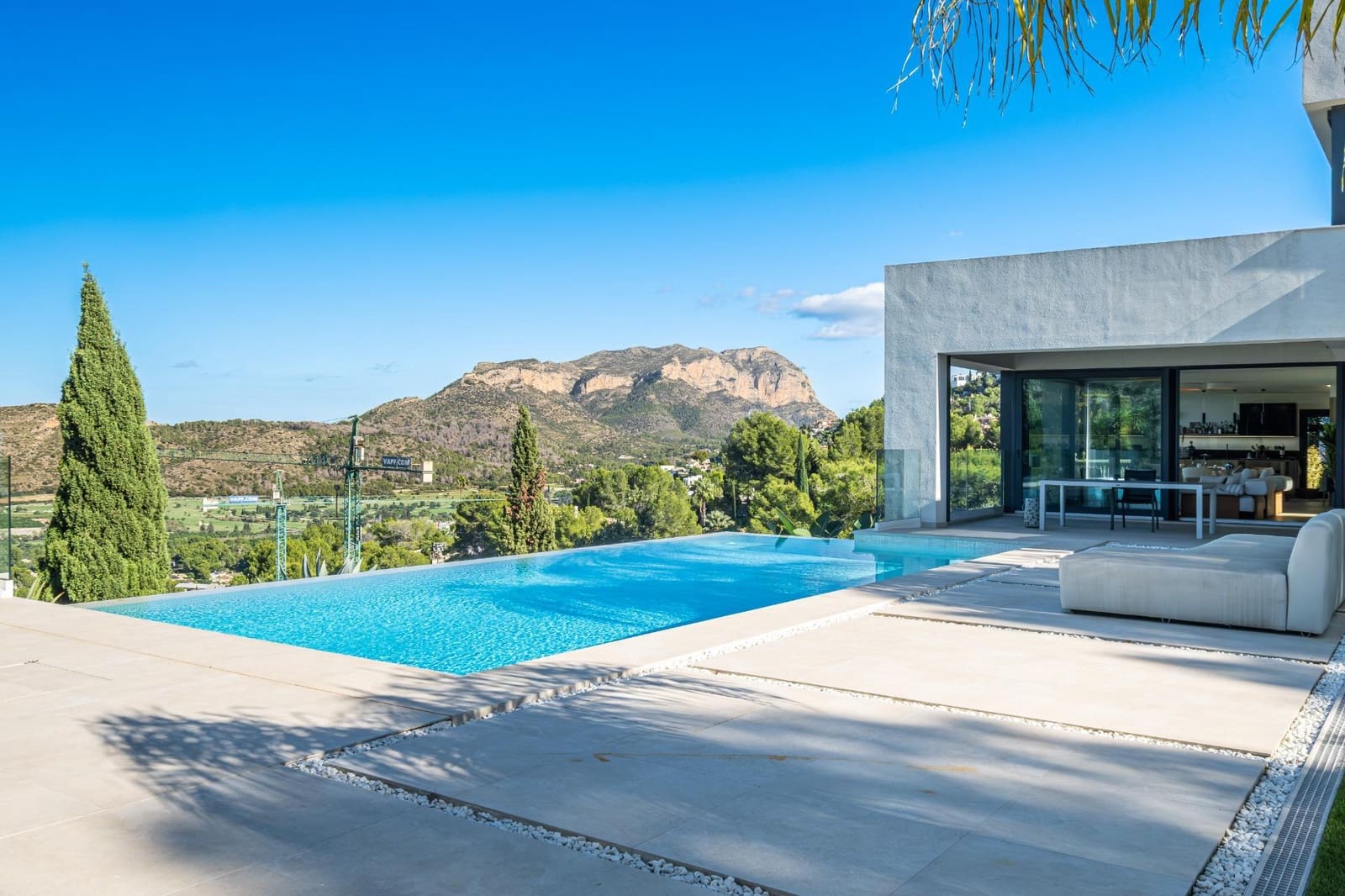 5 sovrum Villa till salu i La Sella med pool garage - 2 100 000 € (Ref: 9360673)