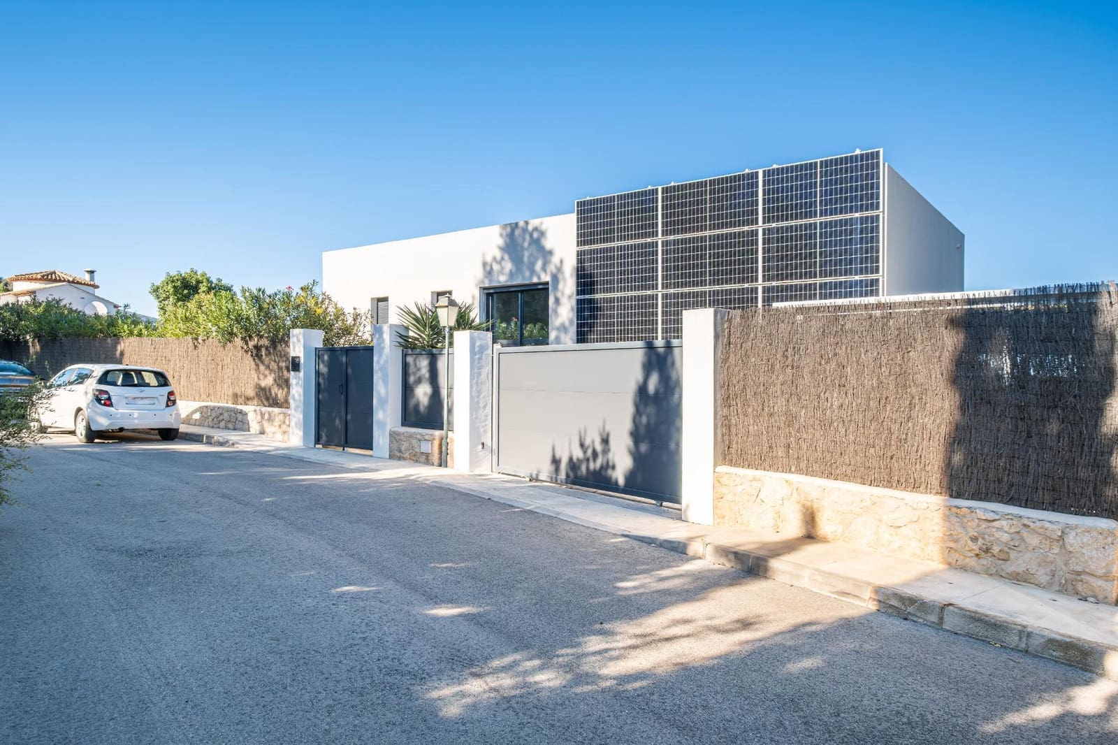 5 sovrum Villa till salu i La Sella med pool garage - 2 100 000 € (Ref: 9360673)