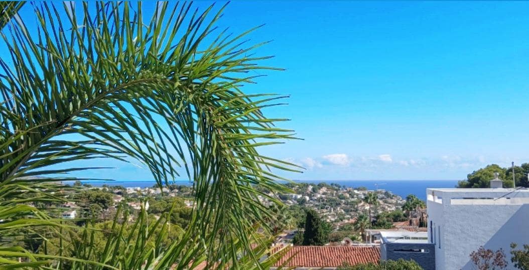 4 sypialnia Willa na sprzedaż w Benissa z basenem garażem - 1 200 000 € (Ref: 9362579)