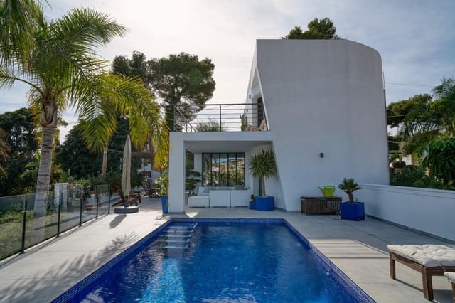 4 soverom Villa til salgs i Benissa med svømmebasseng garasje - € 1 200 000 (Ref: 9362579)