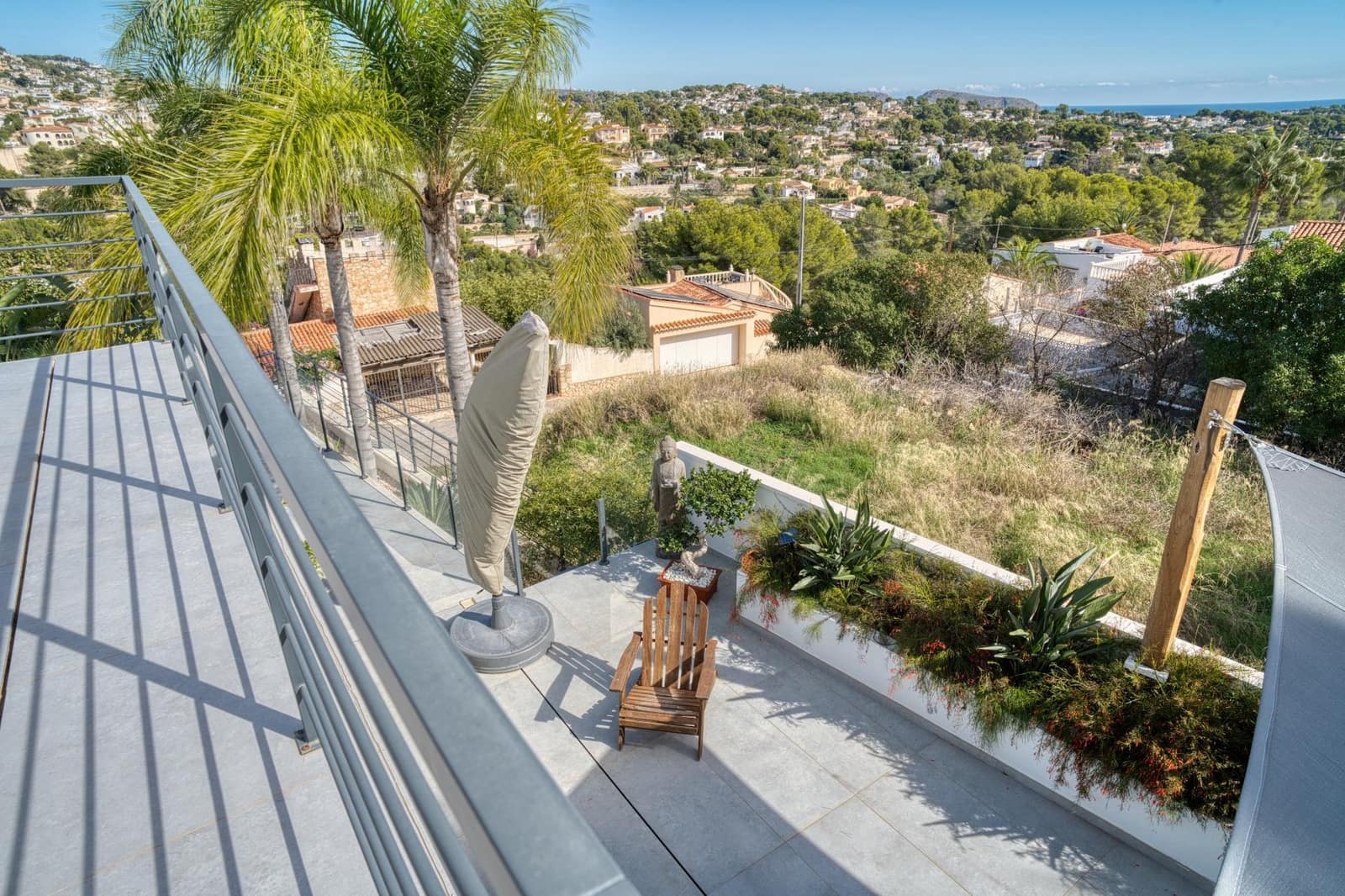 4 sypialnia Willa na sprzedaż w Benissa z basenem garażem - 1 200 000 € (Ref: 9362579)