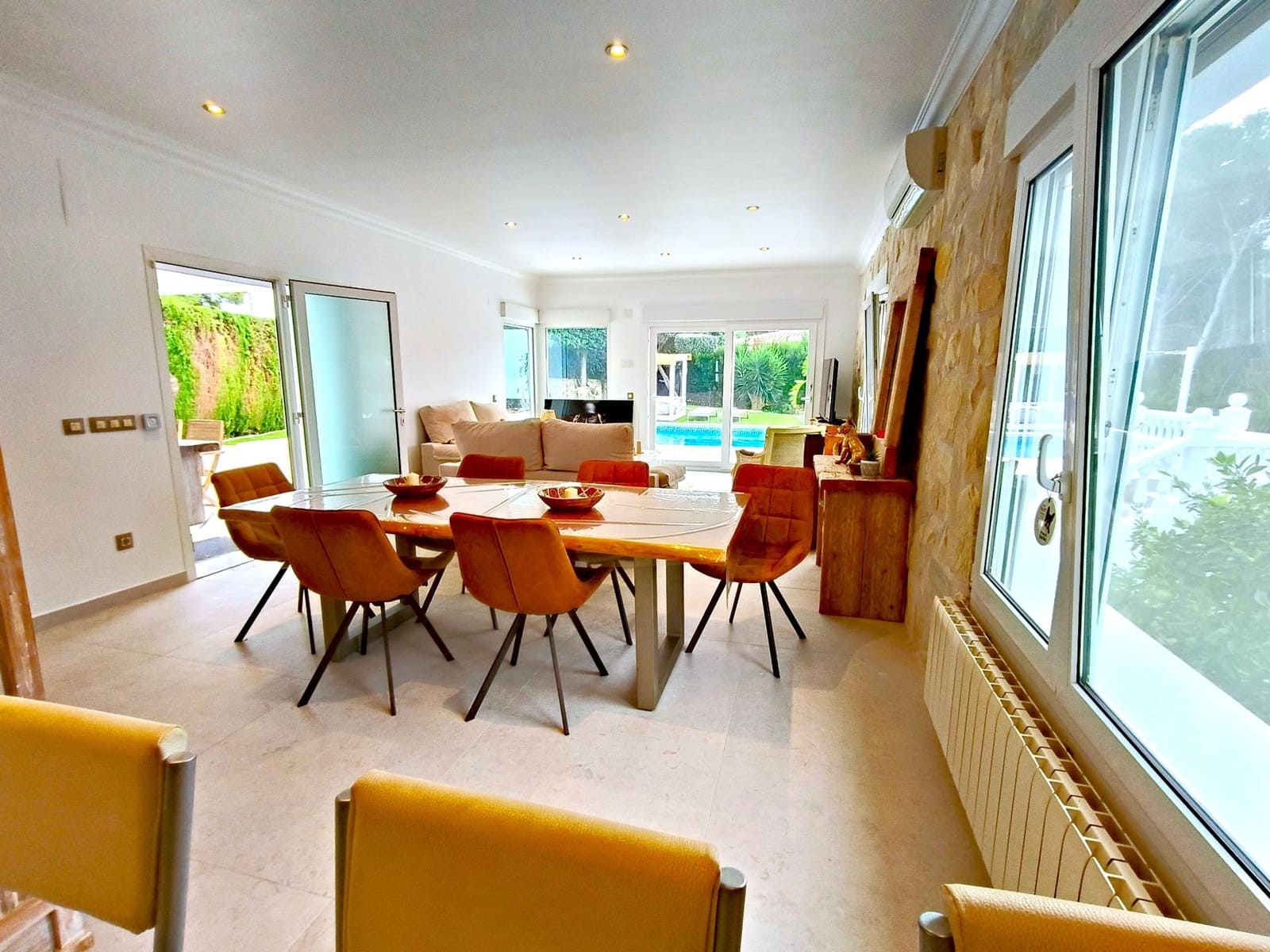 3 bedroom Villa for rent in Javea / Xabia with pool garage - € 3,200 (Ref: 9367442)