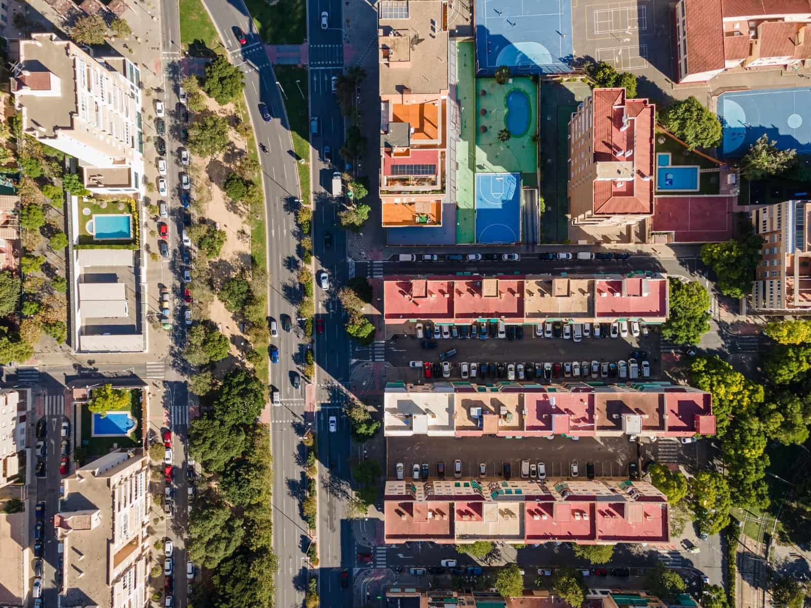 Commercial for sale in Alicante / Alacant city - € 119,900 (Ref: 9373806)