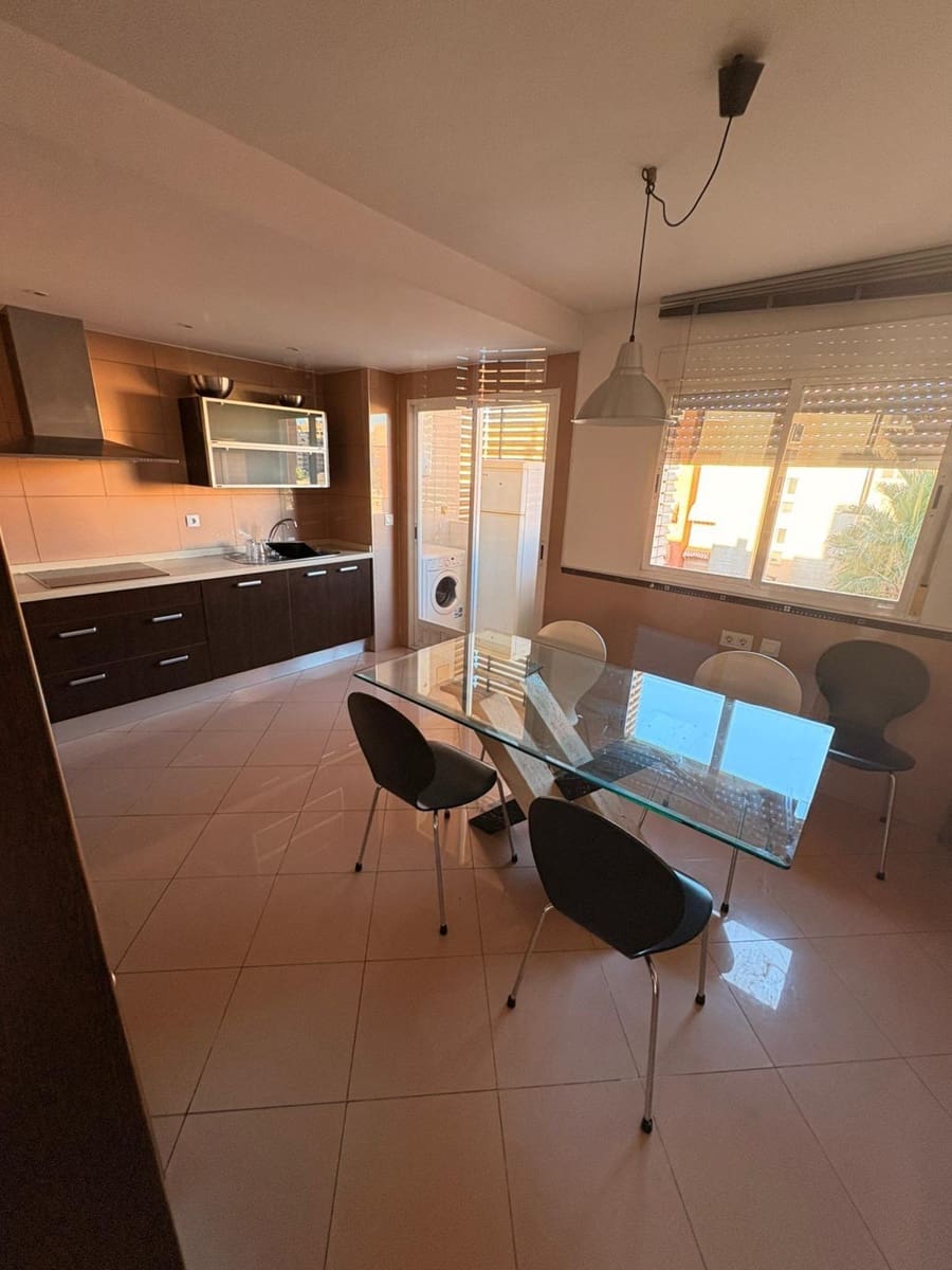 3 bedroom Apartment for rent in Alicante / Alacant city with pool garage - € 1,200 (Ref: 9375275)