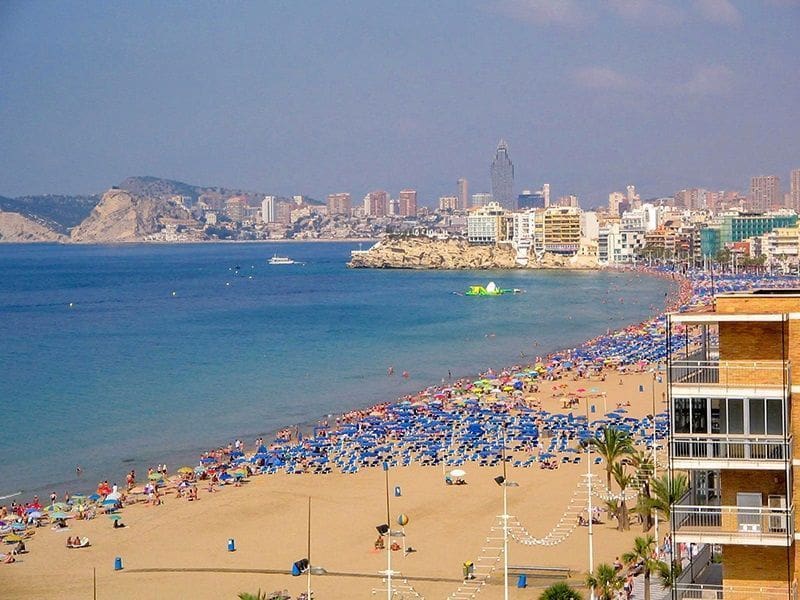 3 makuuhuone Asunto vuokrattavana paikassa Benidorm mukana 
autotalli - 1 199 € (Ref: 9385538)