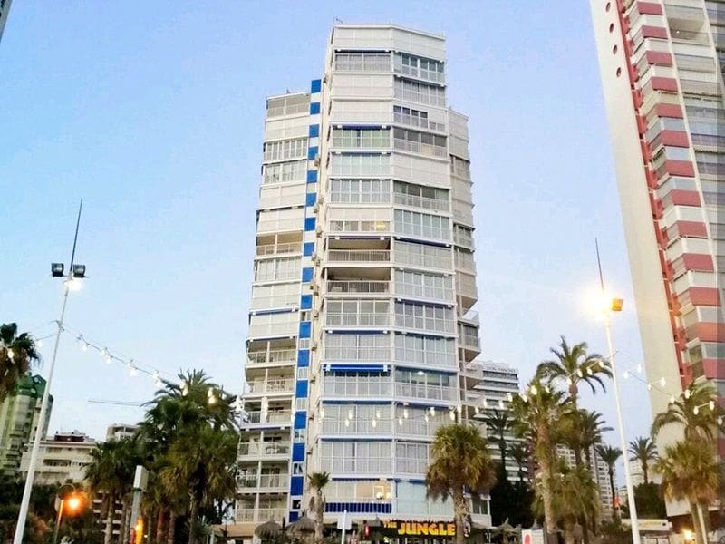 3 makuuhuone Asunto vuokrattavana paikassa Benidorm mukana 
autotalli - 1 199 € (Ref: 9385538)