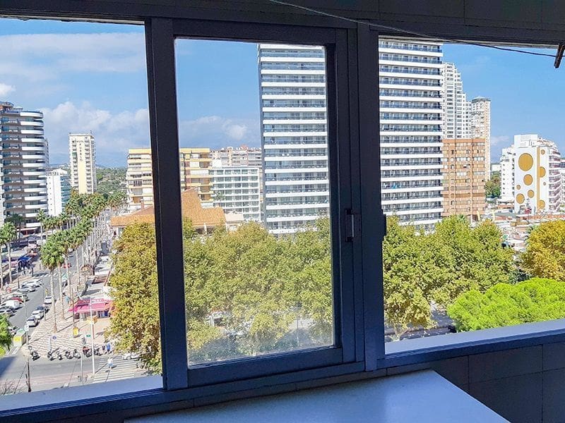 3 makuuhuone Asunto vuokrattavana paikassa Benidorm mukana 
autotalli - 1 199 € (Ref: 9385538)