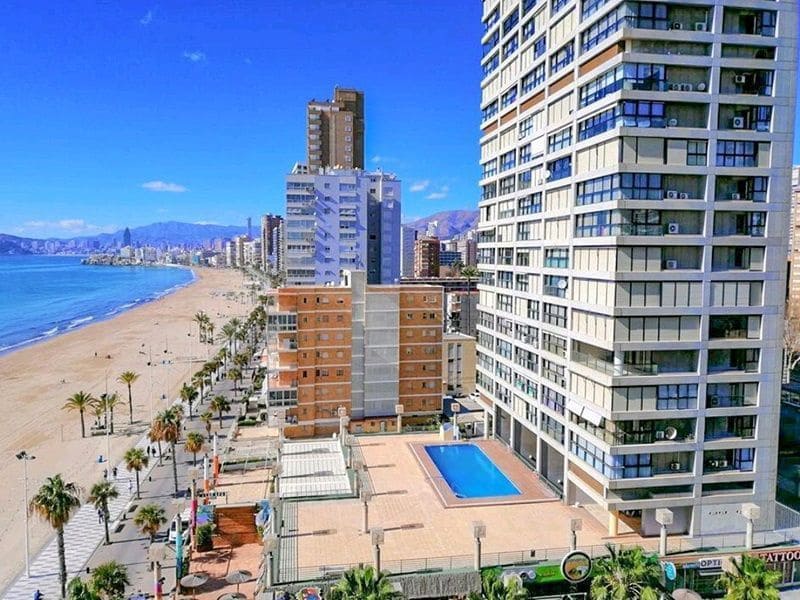 3 makuuhuone Asunto vuokrattavana paikassa Benidorm mukana 
autotalli - 1 199 € (Ref: 9385538)