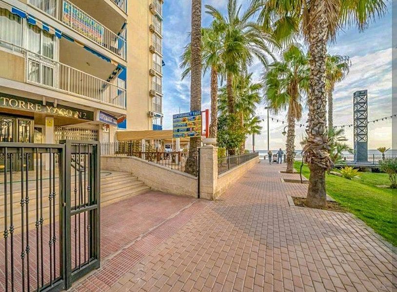 3 makuuhuone Asunto vuokrattavana paikassa Benidorm mukana 
autotalli - 1 199 € (Ref: 9385538)