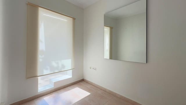 Commercial for sale in El Puerto, Dénia - € 275,000 (Ref: 9385539)