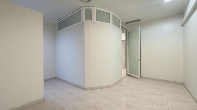 Erhverv til salg i El Puerto, Dénia - € 275.000 (Ref: 9385539)