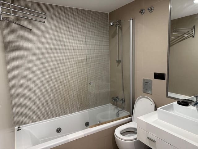 2 makuuhuone Huoneisto vuokrattavana paikassa Benidorm - 1 400 € (Ref: 9390693)