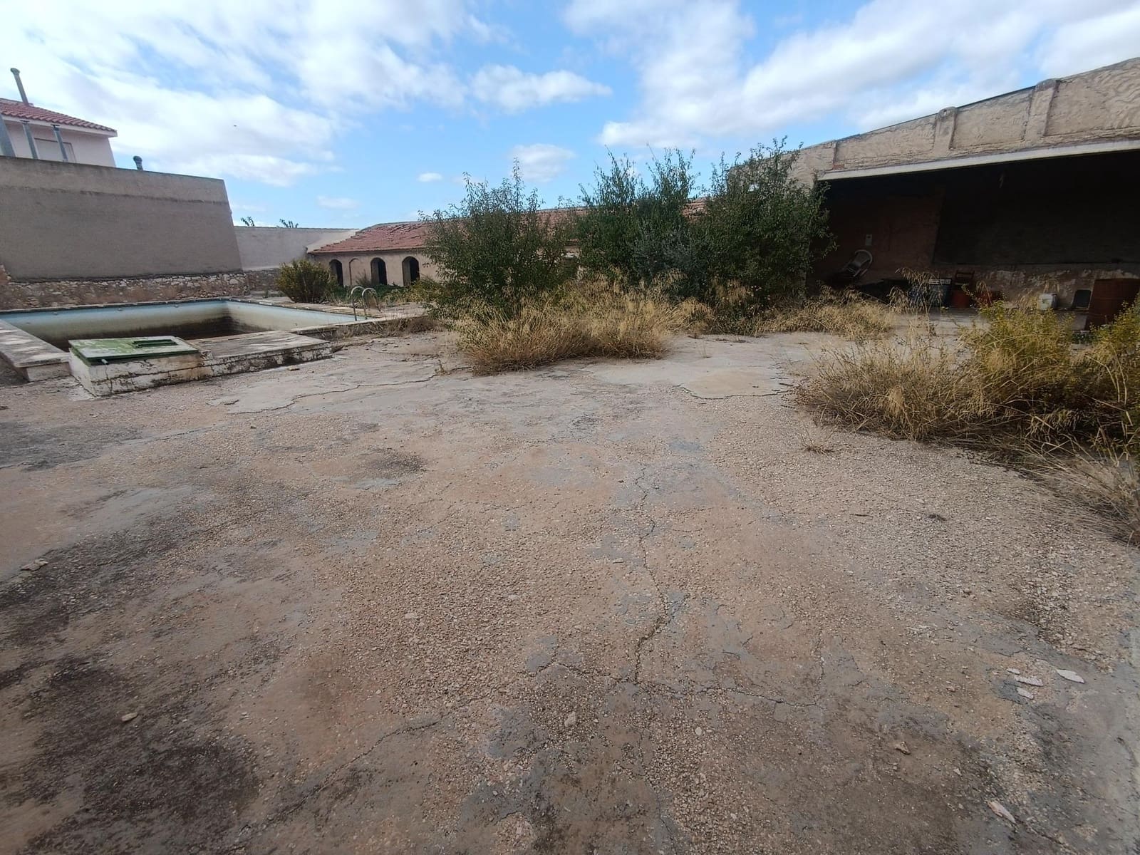 2 soveværelse Villa til salg i Barinas med garage - € 106.000 (Ref: 9390720)