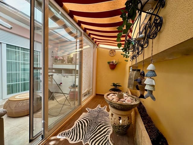 2 camera da letto Appartamento da affittare in Playa Poniente, Benidorm con piscina - 950 € (Rif: 9395942)