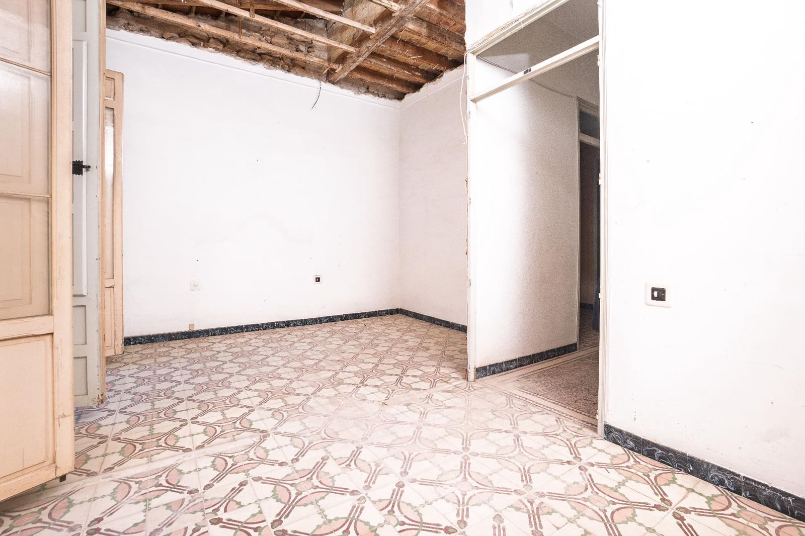 Apartment for sale in Novelda - € 70,000 (Ref: 9398703)