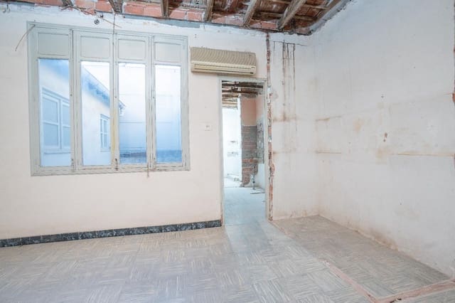 Leilighet til salgs i Novelda - € 70 000 (Ref: 9398703)