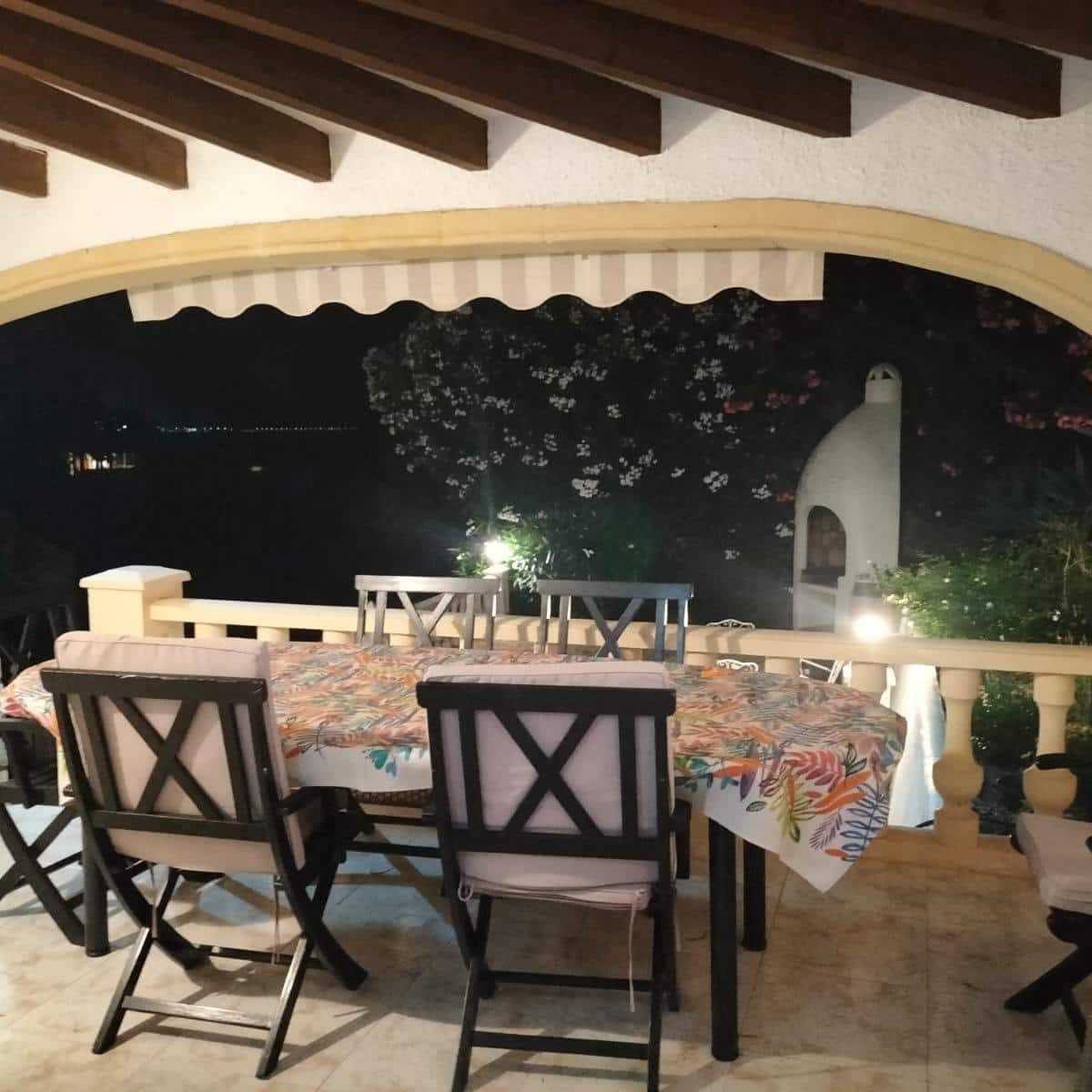 5 makuuhuone Huvila myytävänä paikassa Calpe / Calp mukana uima-altaan 
autotalli - 1 375 000 € (Ref: 9400872)