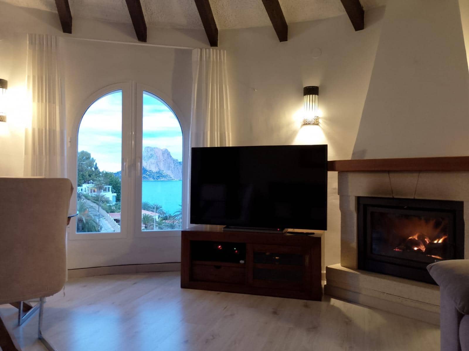 5 makuuhuone Huvila myytävänä paikassa Calpe / Calp mukana uima-altaan 
autotalli - 1 375 000 € (Ref: 9400872)