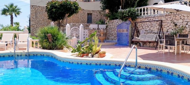 5 makuuhuone Huvila myytävänä paikassa Maryvilla, Calpe / Calp mukana uima-altaan 
autotalli - 1 375 000 € (Ref: 9400872)