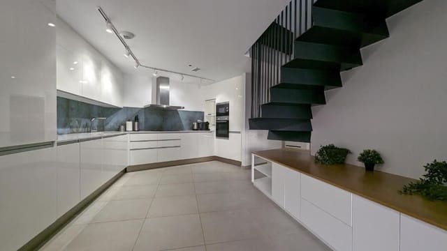 2 bedroom Apartment for rent in Platja Vila Joiosa - Platja de Torres, La Villajoyosa / Vila Joiosa with pool - € 1,820 (Ref: 9400873)