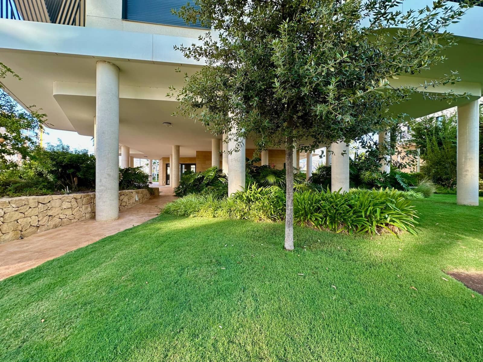 2 bedroom Apartment for rent in La Villajoyosa / Vila Joiosa with pool - € 1,820 (Ref: 9400873)