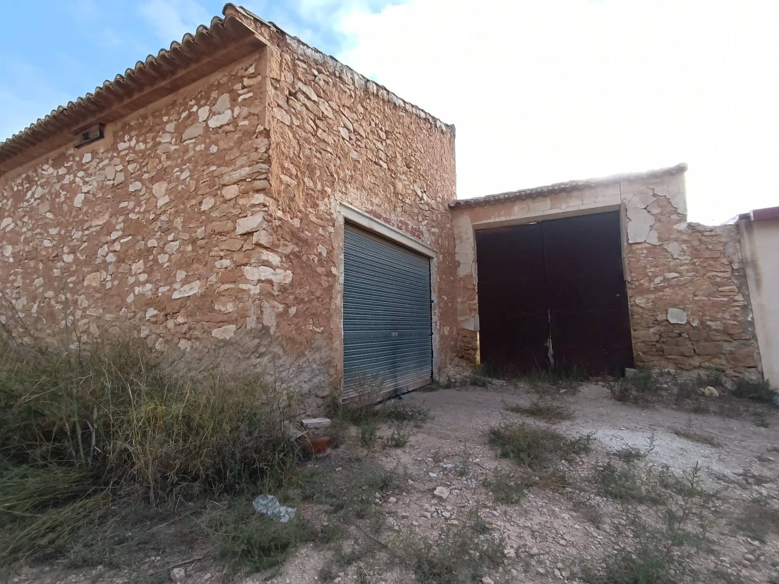 7 soveværelse Villa til salg i Casas de Ibanez med garage - € 114.000 (Ref: 9406686)