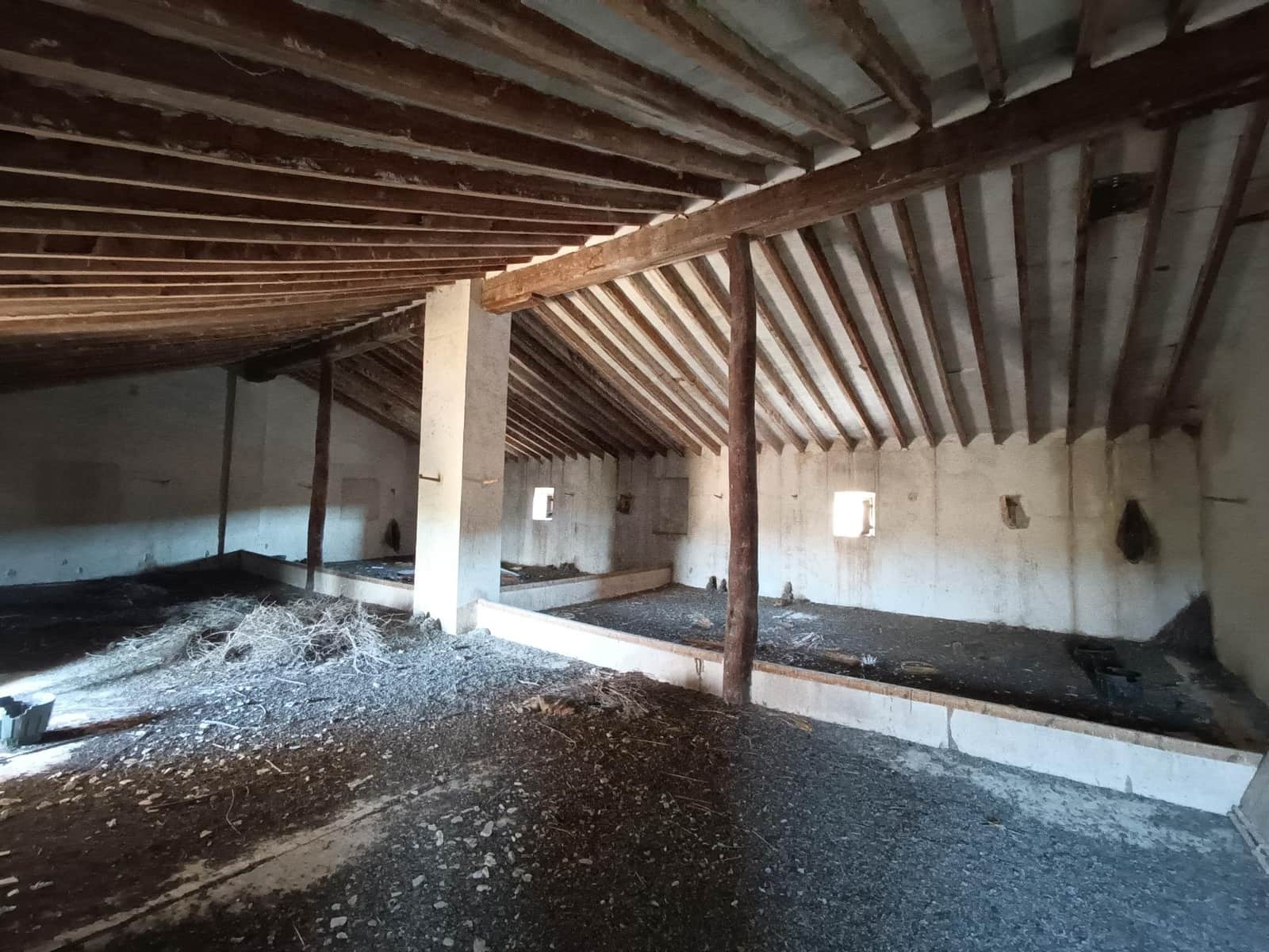 7 soveværelse Villa til salg i Casas de Ibanez med garage - € 114.000 (Ref: 9406686)