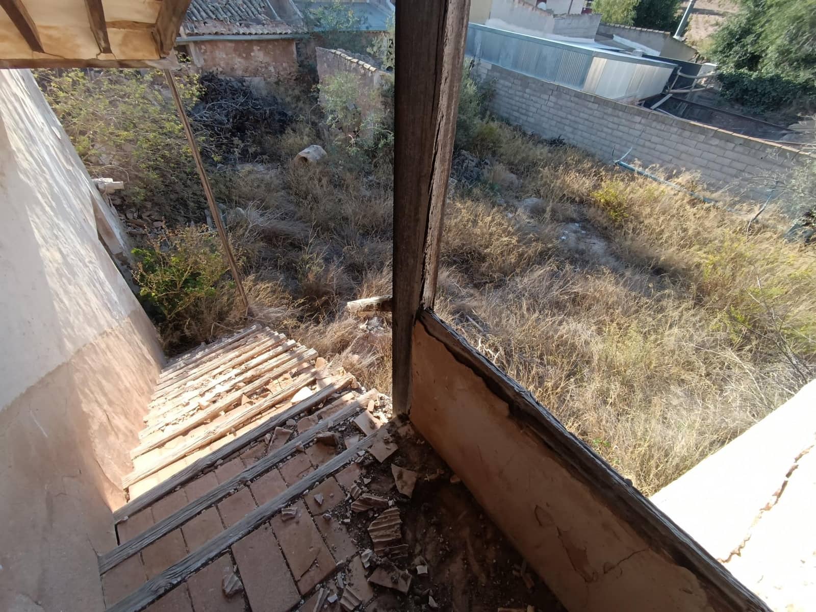 7 soveværelse Villa til salg i Casas de Ibanez med garage - € 114.000 (Ref: 9406686)