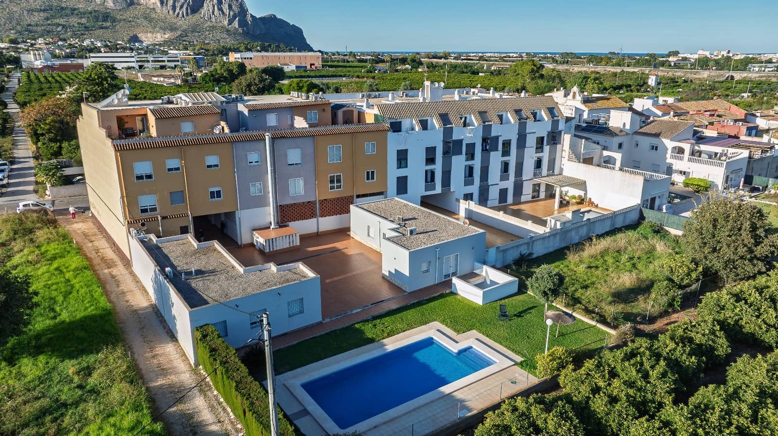 2 bedroom Flat for sale in Ondara with pool garage - € 155,000 (Ref: 9406687)