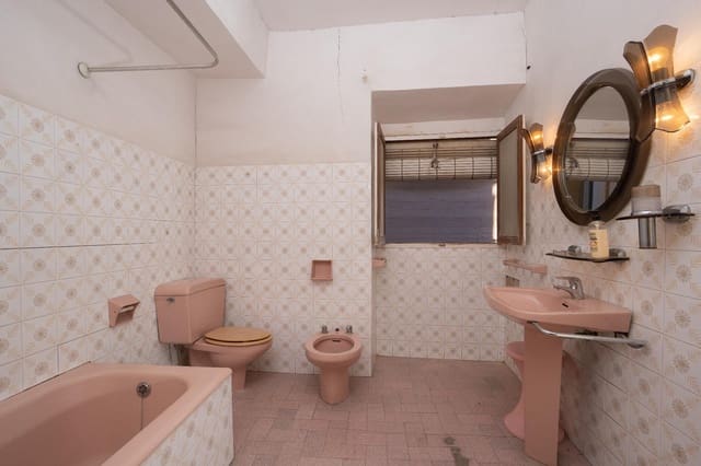 6 bedroom Townhouse for sale in Mula - € 159,900 (Ref: 9406688)