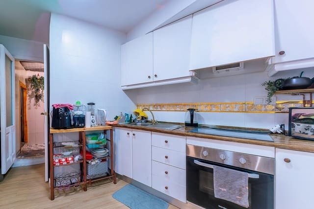 3 makuuhuone Asunto myytävänä paikassa Elche / Elx - 152 000 € (Ref: 9410919)