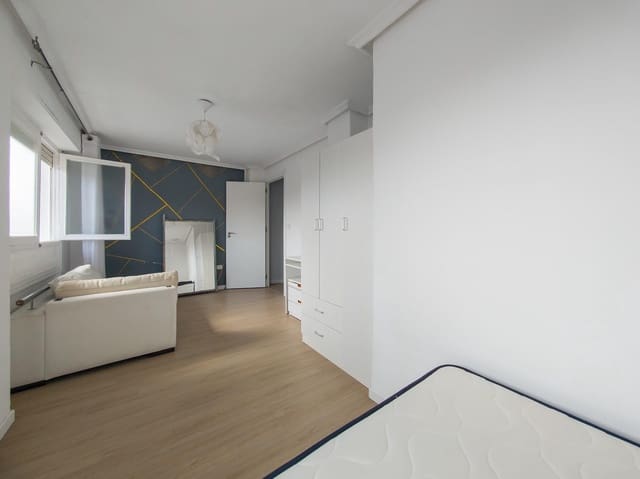 3 slaapkamer Flat te koop in Elche / Elx - € 135.000 (Ref: 9410919)