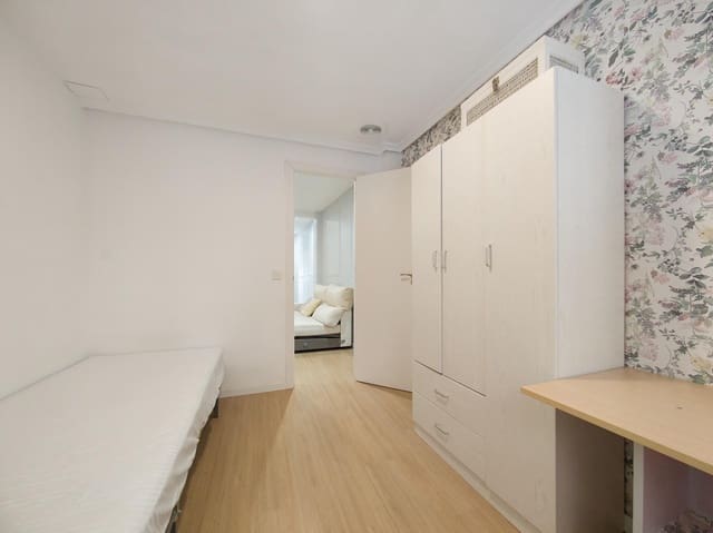 3 slaapkamer Flat te koop in Elche / Elx - € 135.000 (Ref: 9410919)