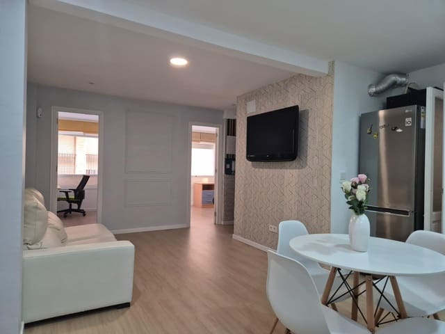 Piso de 3 habitaciones en Elche / Elx en venta - 135.000 € (Ref: 9410919)