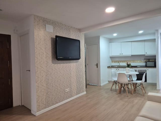 Piso de 3 habitaciones en Elche / Elx en venta - 135.000 € (Ref: 9410919)